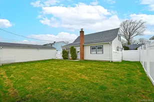 232 Old Farm Rd, Levittown, NY 11756 - Photo 25