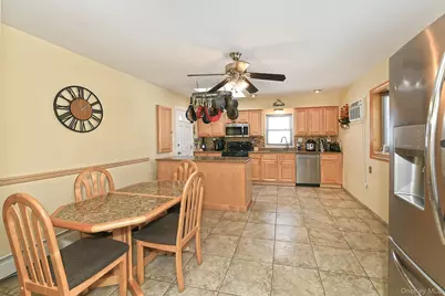 232 Old Farm Road, Levittown, NY 11756 - Photo 7