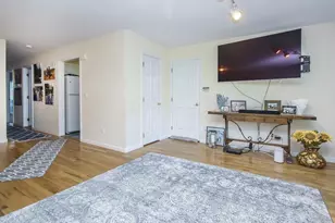 14 Hillcrest St, Huntington, NY 11743 - Photo 3