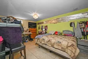 77-06 Kneeland Ave, Elmhurst, NY 11373 - Photo 15