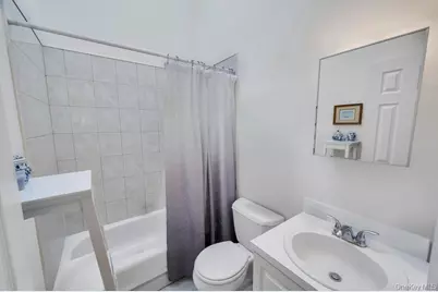 18 Hillcrest Street, Huntington, NY 11743 - Photo 15