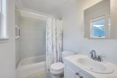 18 Hillcrest Street, Huntington, NY 11743 - Photo 13