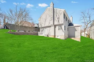 18 Hillcrest St, Huntington, NY 11743 - Photo 21