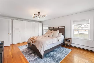 38 Forest Avenue, Glen Cove, NY 11542 - Photo 9