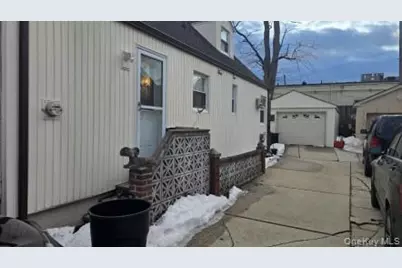 32 Butler Boulevard, Elmont, NY 11003 - Photo 7