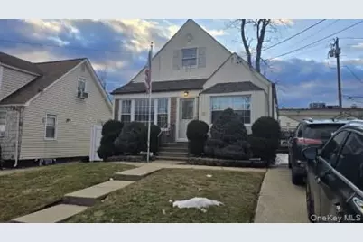 32 Butler Boulevard, Elmont, NY 11003 - Photo 3