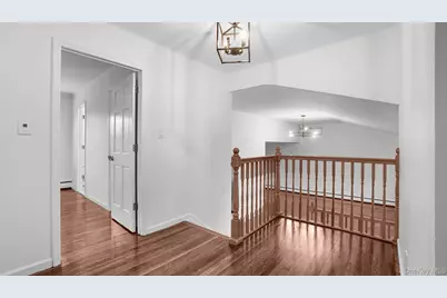 22 Marshall Lane, Westbury, NY 11590 - Photo 25