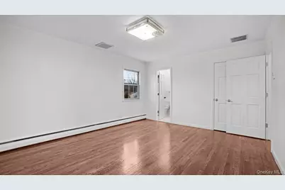 22 Marshall Lane, Westbury, NY 11590 - Photo 5