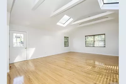 3 Ale Court, Centerport, NY 11721 - Photo 15