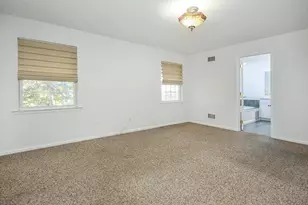 3 Ale Ct, Centerport, NY 11721 - Photo 17