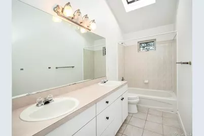 3 Ale Court, Centerport, NY 11721 - Photo 21