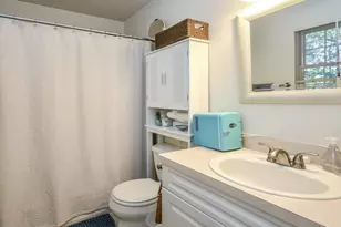 3 Ale Ct, Centerport, NY 11721 - Photo 7