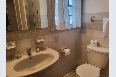 7 Hambletonian Avenue, Chester, NY 10918 - Photo 15