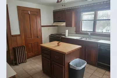 7 Hambletonian Avenue, Chester, NY 10918 - Photo 9