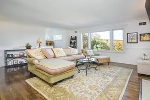 4 Ale Ct, Centerport, NY 11721 - Photo 13