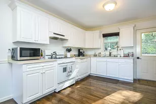 4 Ale Ct, Centerport, NY 11721 - Photo 17