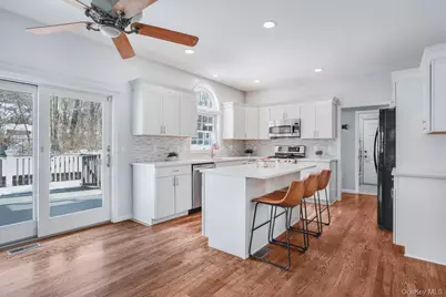 9 Trotter Lane, Poughkeepsie, NY 12603 - Photo 7