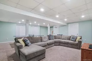 9 Trotter Ln, Poughkeepsie, NY 12603 - Photo 29