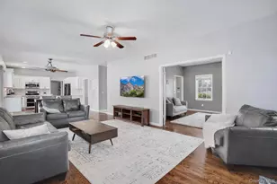 9 Trotter Ln, Poughkeepsie, NY 12603 - Photo 11