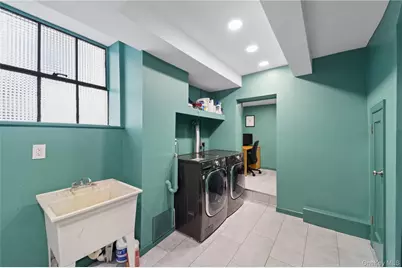 74 Central Parkway, Mount Vernon, NY 10552 - Photo 33