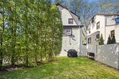 74 Central Parkway, Mount Vernon, NY 10552 - Photo 7