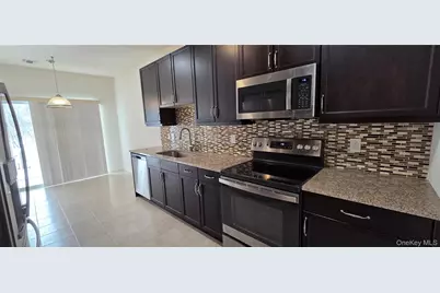 41 Greentree Court, Shirley, NY 11967 - Photo 11