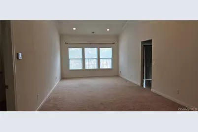 41 Greentree Court, Shirley, NY 11967 - Photo 9