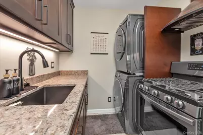 21-41 Utopia Parkway #LOWER, Whitestone, NY 11357 - Photo 7