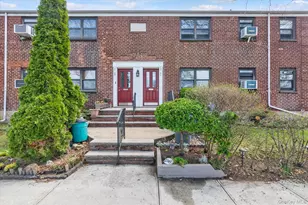 21-41 Utopia Pkwy, Whitestone, NY 11357 - Photo 1