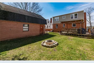 1595 Washington Avenue, Seaford, NY 11783 - Photo 19