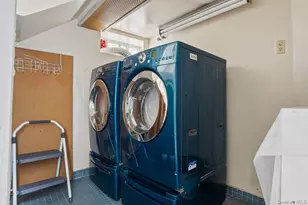 147-42 Hoover Ave, Briarwood, NY 11435 - Photo 13