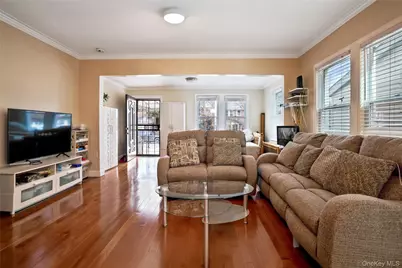 147-42 Hoover Avenue, Briarwood, NY 11435 - Photo 3