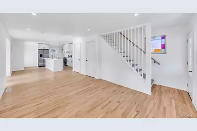 195 Brook Street, Oakdale, NY 11769 - Photo 7