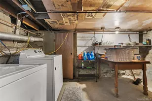 93 Albany St, Poughkeepsie, NY 12601 - Photo 17