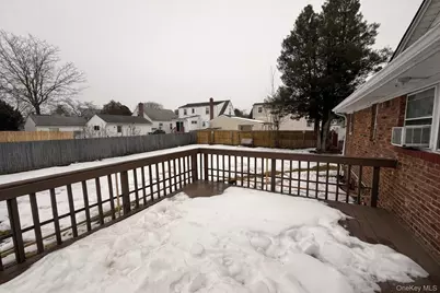 46 Elmira Street, Hicksville, NY 11801 - Photo 7