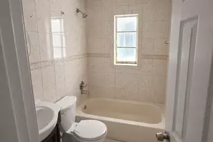 46 Elmira St, Hicksville, NY 11801 - Photo 5