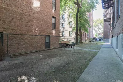 167-10 Crocheron Avenue #5B, Flushing, NY 11358 - Photo 5