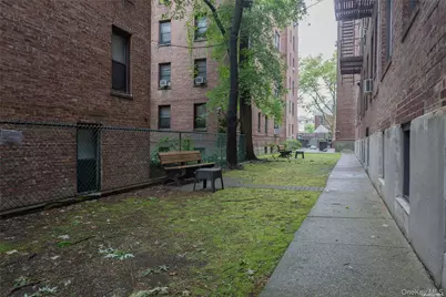 167-10 Crocheron Avenue #5B, Flushing, NY 11358 - Photo 19