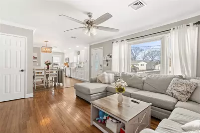 85 Cotter Street, West Islip, NY 11795 - Photo 3