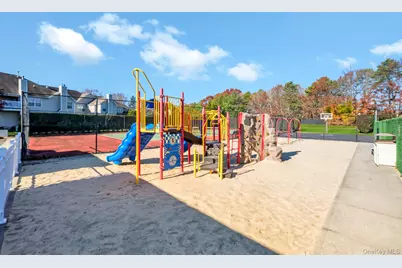 56 Snowdance Lane, Smithtown, NY 11787 - Photo 43