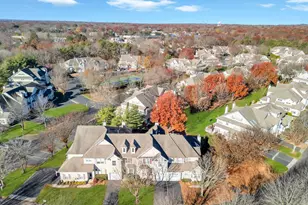 56 Snowdance Ln, Smithtown, NY 11787 - Photo 9