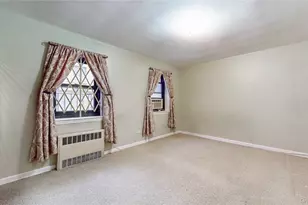 102-45 67th Rd, Forest Hills, NY 11375 - Photo 17