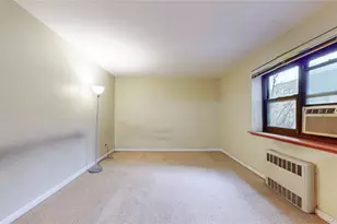 102-45 67th Rd, Forest Hills, NY 11375 - Photo 9