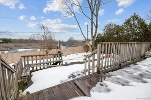 152 Haypath Rd, Old Bethpage, NY 11804 - Photo 23