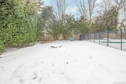 360 Renee Drive, Bayport, NY 11705 - Photo 27