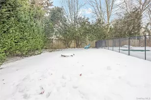 360 Renee Dr, Bayport, NY 11705 - Photo 27