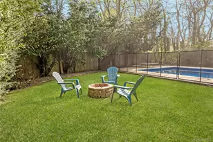 360 Renee Dr, Bayport, NY 11705 - Photo 27