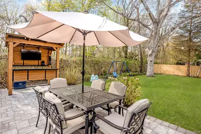 360 Renee Drive, Bayport, NY 11705 - Photo 25