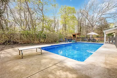 360 Renee Drive, Bayport, NY 11705 - Photo 29