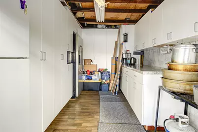 8848 201 St, Hollis, NY 11423 - Photo 31